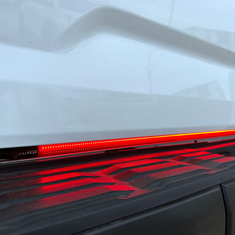 Putco 21-22 Ford F-150 60in Red Light Blade Direct Fit Kit Red / White